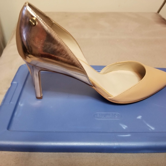 Hells - Picture 2 of 5